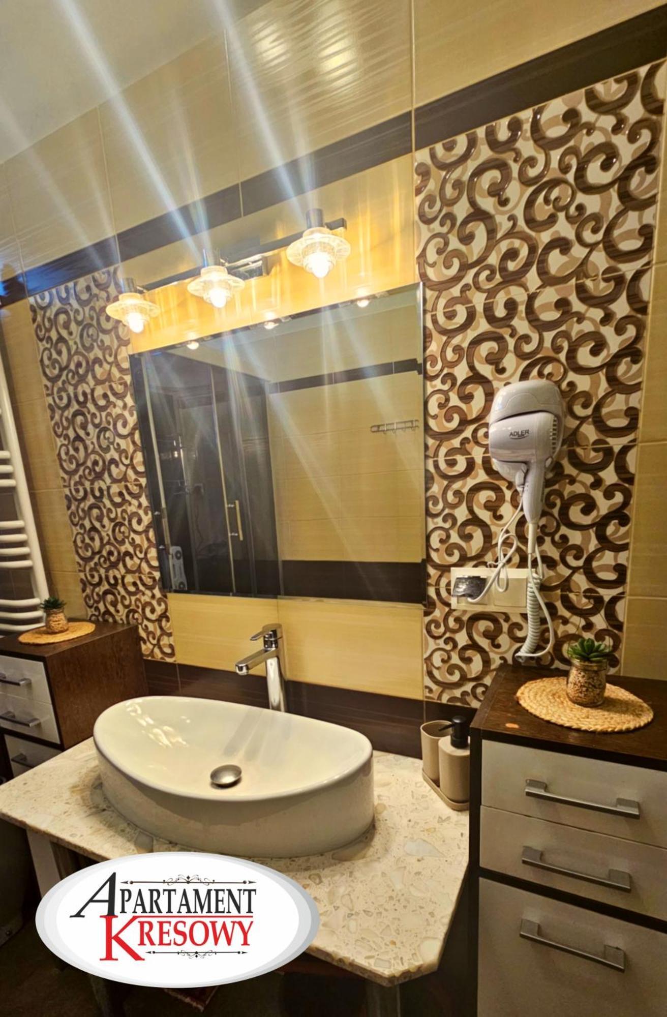 Apartament Kresowy Parter 3 Pokoje Duza Lazienka Kabino-Wanna Spa Wi Fi Ekspres 2X Smart Tv Antresola Parking Free Plac Zabaw Bilet Na Aquapark 150M W Cenie Hrubieszow Esterno foto